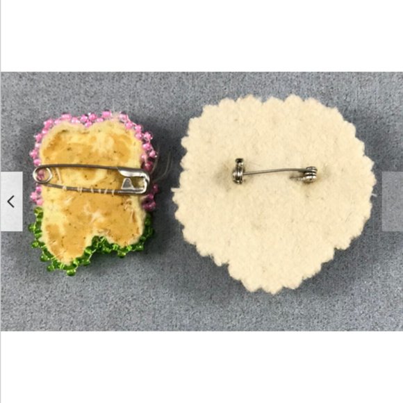 Tufted Moosehair & Beaded Brooches Pair Native Indigenous Canadian First Nations - Picture 4 of 4